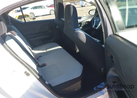 2016 Toyota Prius C One z USA, uszkodzony, nr VIN JTDKDTB34G1126503